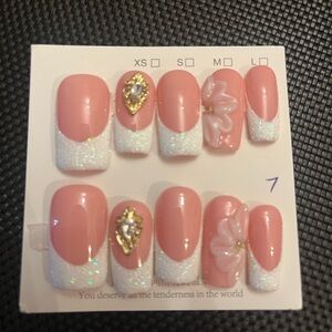 Elegant Pink and White Glitter Press-On Nails
